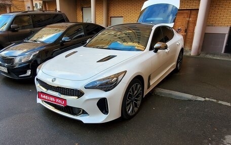 KIA Stinger I, 2018 год, 2 300 000 рублей, 2 фотография