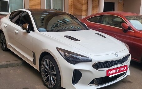 KIA Stinger I, 2018 год, 2 300 000 рублей, 3 фотография