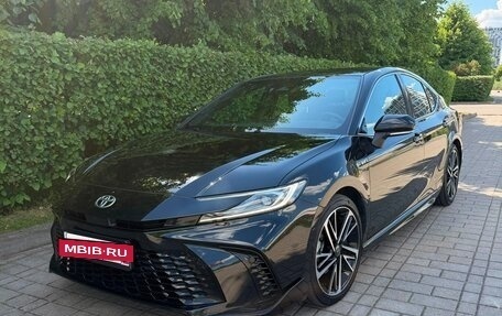 Toyota Camry, 2024 год, 3 650 000 рублей, 4 фотография