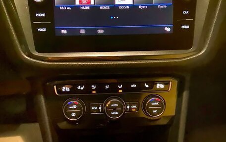 Volkswagen Tiguan II, 2017 год, 2 350 000 рублей, 10 фотография
