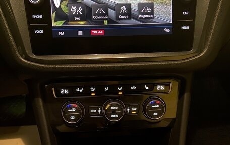 Volkswagen Tiguan II, 2017 год, 2 350 000 рублей, 22 фотография