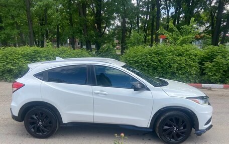 Honda HR-V II, 2021 год, 2 300 000 рублей, 5 фотография