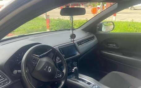 Honda HR-V II, 2021 год, 2 300 000 рублей, 2 фотография