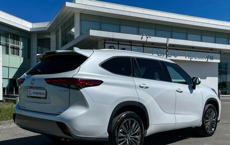 Toyota Highlander, 2026 год, 5 700 000 рублей, 6 фотография