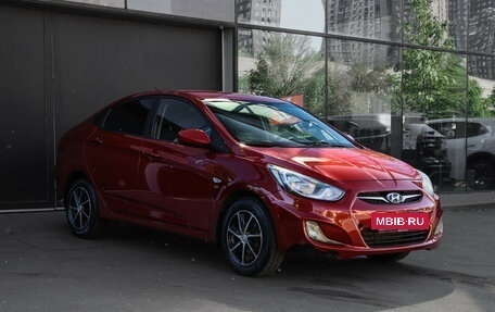 Hyundai Solaris II рестайлинг, 2013 год, 850 000 рублей, 3 фотография