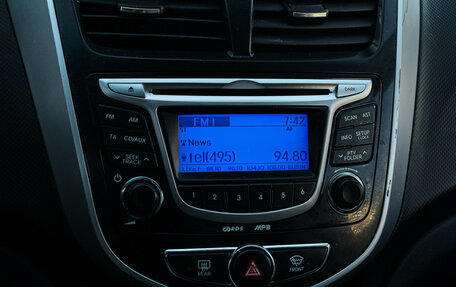 Hyundai Solaris II рестайлинг, 2013 год, 850 000 рублей, 17 фотография