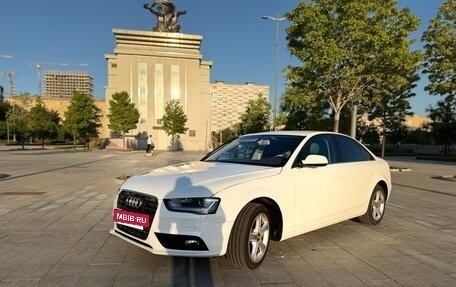 Audi A4, 2012 год, 1 420 000 рублей, 7 фотография