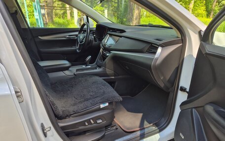 Cadillac XT5 I рестайлинг, 2016 год, 2 200 000 рублей, 16 фотография