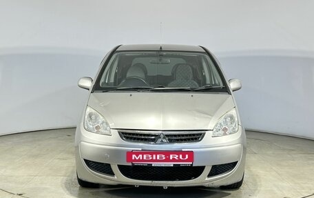 Mitsubishi Colt VI рестайлинг, 2004 год, 349 000 рублей, 2 фотография