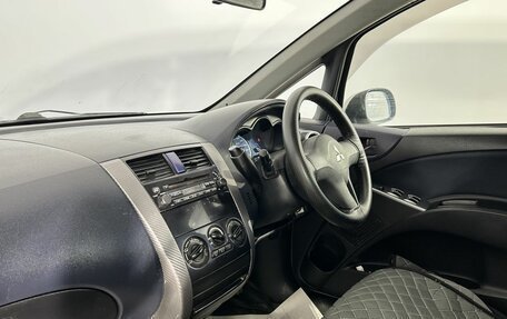 Mitsubishi Colt VI рестайлинг, 2004 год, 349 000 рублей, 23 фотография