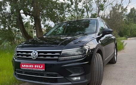 Volkswagen Tiguan II, 2019 год, 2 875 000 рублей, 1 фотография