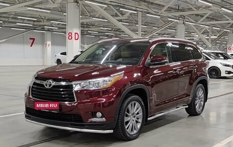Toyota Highlander III, 2014 год, 3 490 000 рублей, 1 фотография