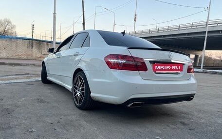 Mercedes-Benz E-Класс, 2011 год, 1 410 000 рублей, 3 фотография