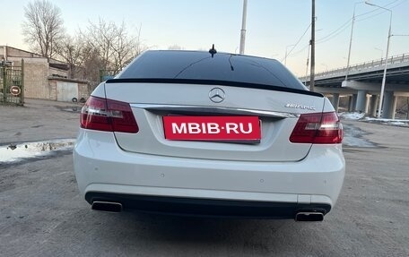 Mercedes-Benz E-Класс, 2011 год, 1 410 000 рублей, 4 фотография