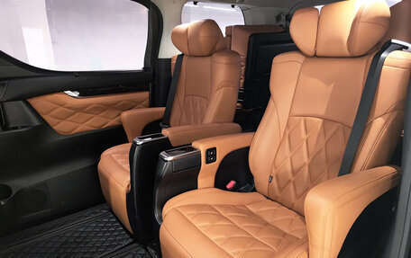 Toyota Vellfire II, 2018 год, 5 850 000 рублей, 16 фотография