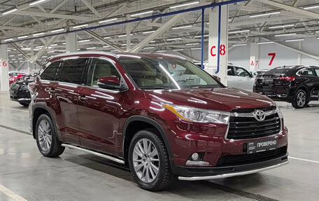 Toyota Highlander III, 2014 год, 3 490 000 рублей, 3 фотография