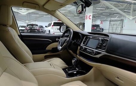 Toyota Highlander III, 2014 год, 3 490 000 рублей, 13 фотография