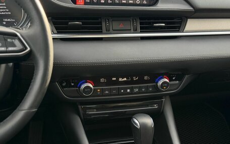 Mazda 6, 2019 год, 2 295 000 рублей, 31 фотография