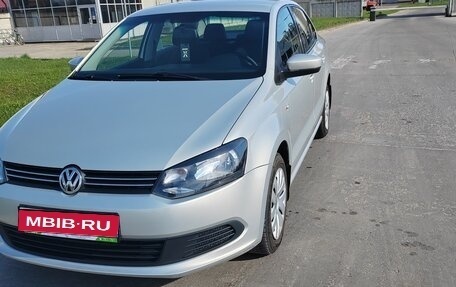 Volkswagen Polo VI (EU Market), 2012 год, 860 000 рублей, 1 фотография