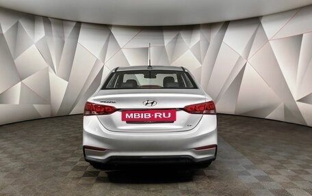 Hyundai Solaris II рестайлинг, 2018 год, 1 561 000 рублей, 8 фотография