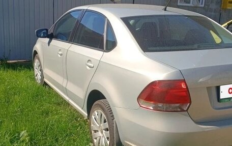Volkswagen Polo VI (EU Market), 2012 год, 860 000 рублей, 2 фотография