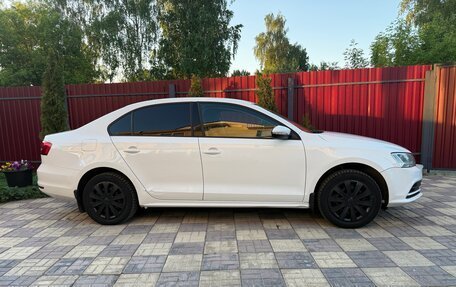 Volkswagen Jetta VI, 2015 год, 970 000 рублей, 3 фотография