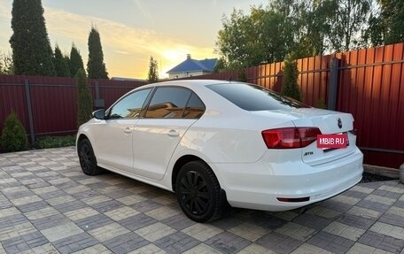 Volkswagen Jetta VI, 2015 год, 970 000 рублей, 4 фотография