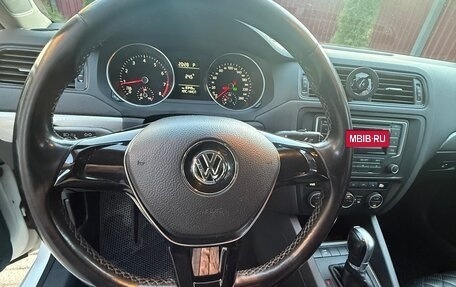 Volkswagen Jetta VI, 2015 год, 970 000 рублей, 11 фотография