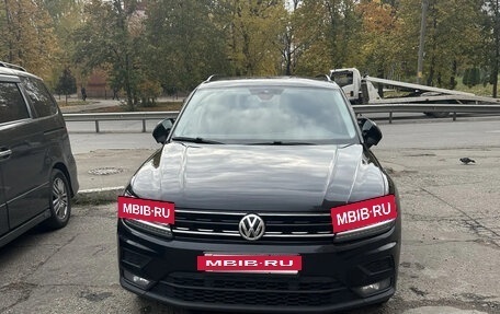 Volkswagen Tiguan II, 2020 год, 2 400 000 рублей, 5 фотография