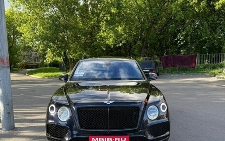 Bentley Bentayga I, 2019 год, 10 500 000 рублей, 1 фотография