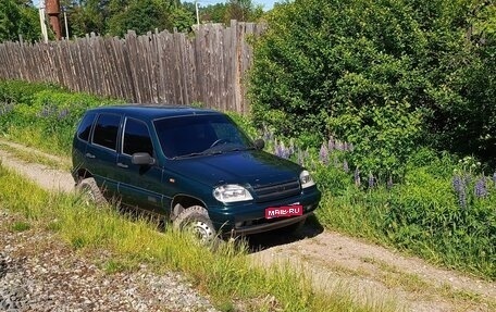 Chevrolet Niva I рестайлинг, 2004 год, 320 000 рублей, 1 фотография