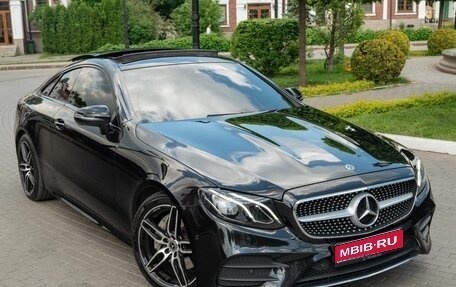 Mercedes-Benz E-Класс, 2017 год, 3 450 000 рублей, 1 фотография