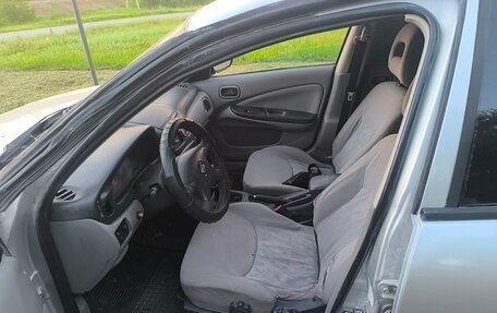 Nissan Almera, 2001 год, 270 000 рублей, 8 фотография