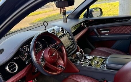 Bentley Bentayga I, 2019 год, 10 500 000 рублей, 5 фотография