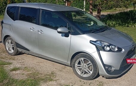 Toyota Sienta II, 2018 год, 1 420 000 рублей, 3 фотография