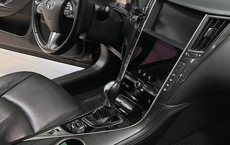 Infiniti Q50 I рестайлинг, 2015 год, 1 850 000 рублей, 6 фотография
