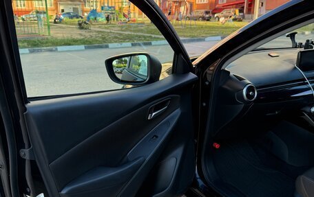 Mazda 2 III, 2020 год, 800 000 рублей, 11 фотография