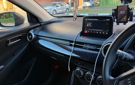 Mazda 2 III, 2020 год, 800 000 рублей, 13 фотография