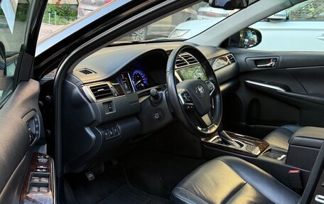 Toyota Camry, 2017 год, 2 400 000 рублей, 8 фотография