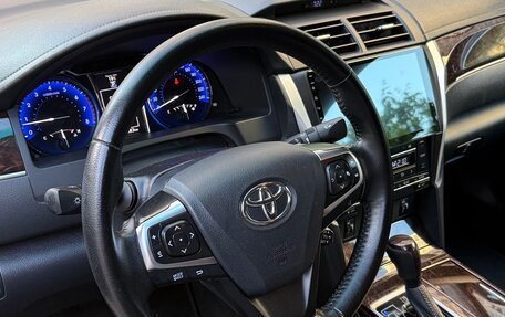 Toyota Camry, 2017 год, 2 400 000 рублей, 9 фотография