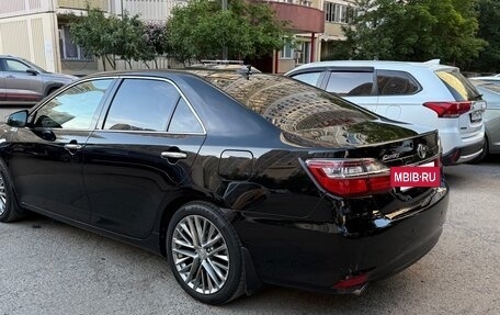 Toyota Camry, 2017 год, 2 400 000 рублей, 6 фотография