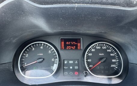 Renault Duster I рестайлинг, 2013 год, 750 000 рублей, 16 фотография
