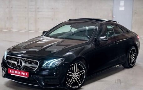 Mercedes-Benz E-Класс, 2017 год, 3 450 000 рублей, 5 фотография
