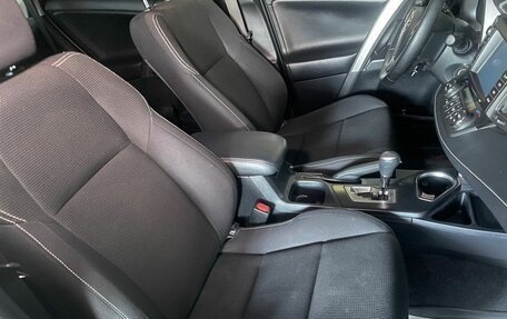 Toyota RAV4, 2017 год, 2 450 000 рублей, 7 фотография
