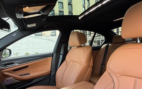 BMW 5 серия, 2021 год, 4 950 000 рублей, 11 фотография