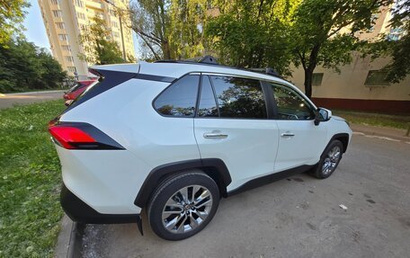 Toyota RAV4, 2019 год, 4 500 000 рублей, 7 фотография