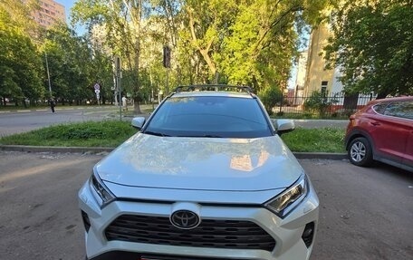Toyota RAV4, 2019 год, 4 500 000 рублей, 5 фотография
