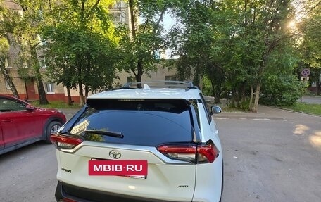 Toyota RAV4, 2019 год, 4 500 000 рублей, 11 фотография