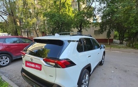 Toyota RAV4, 2019 год, 4 500 000 рублей, 12 фотография