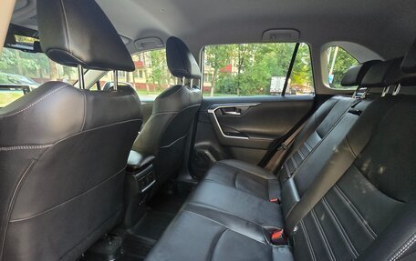 Toyota RAV4, 2019 год, 4 500 000 рублей, 18 фотография